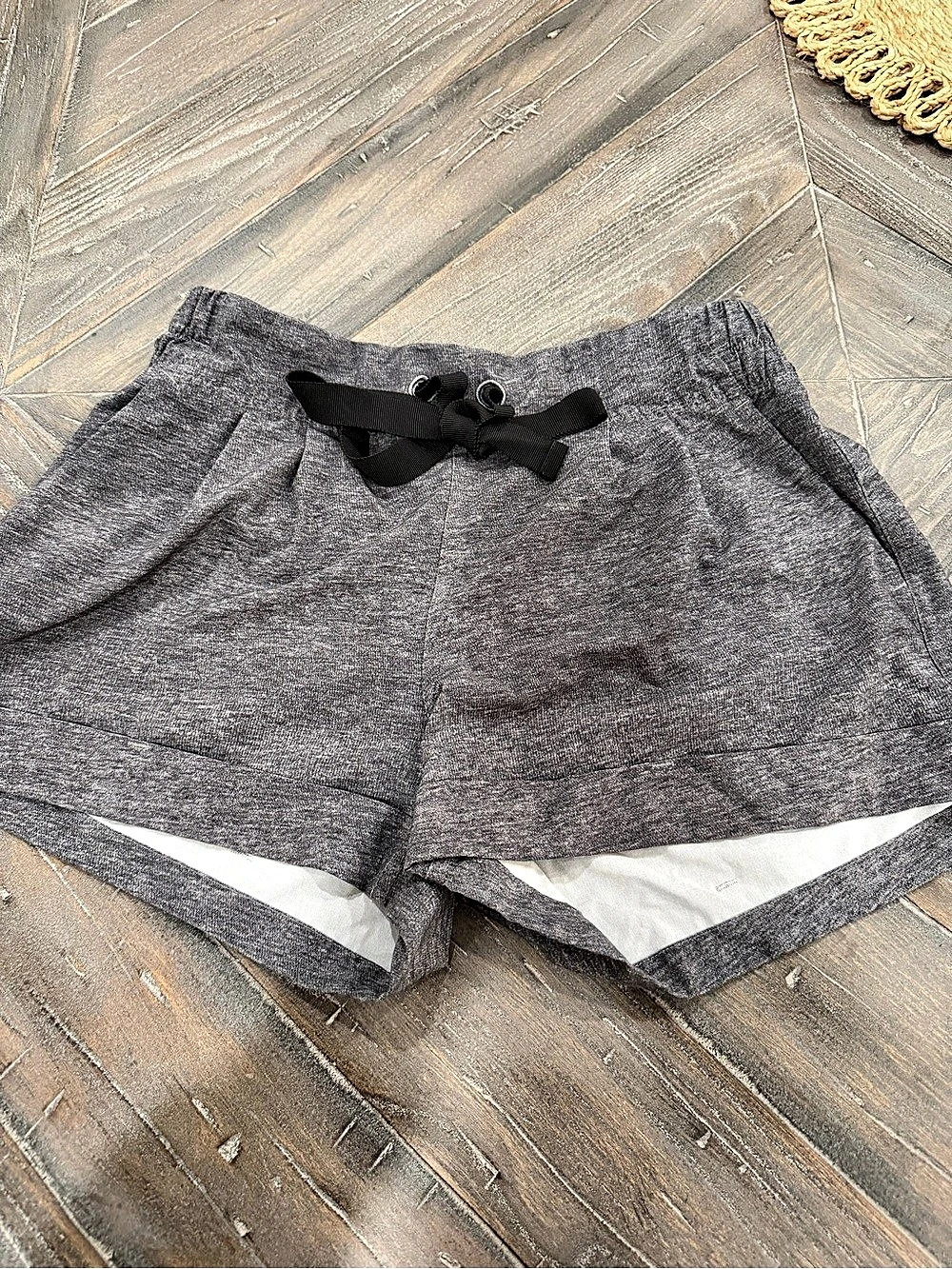 lululemon Spring Break Away Short 3" Athletic Shorts Gray Size 6